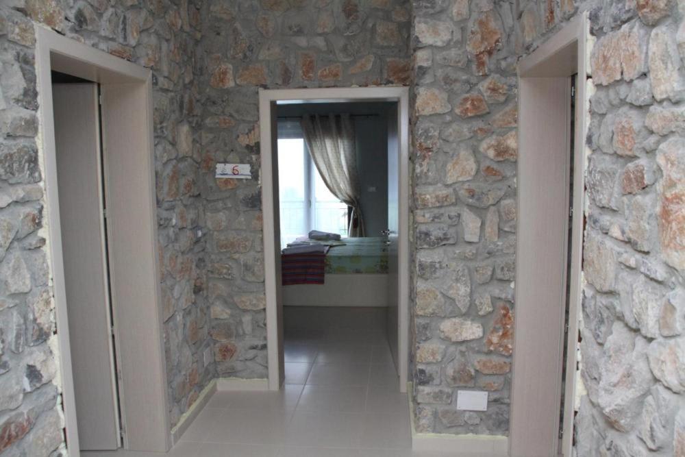 Hotel Villa Stone Dream Bar Restaurant Udenisht Екстер'єр фото