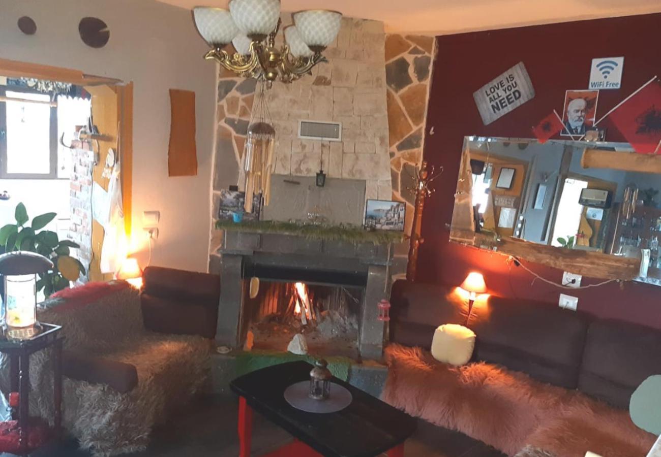 Hotel Villa Stone Dream Bar Restaurant Udenisht Екстер'єр фото