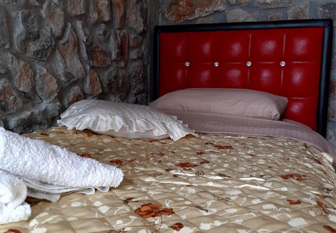 Hotel Villa Stone Dream Bar Restaurant Udenisht Екстер'єр фото