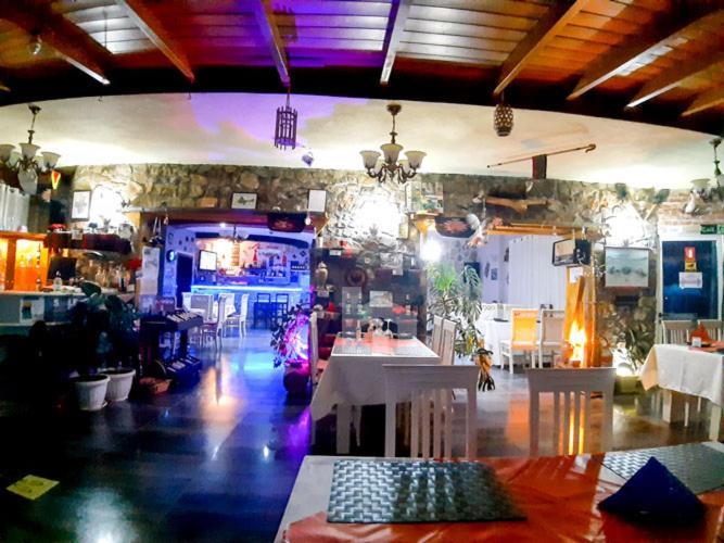Hotel Villa Stone Dream Bar Restaurant Udenisht Екстер'єр фото