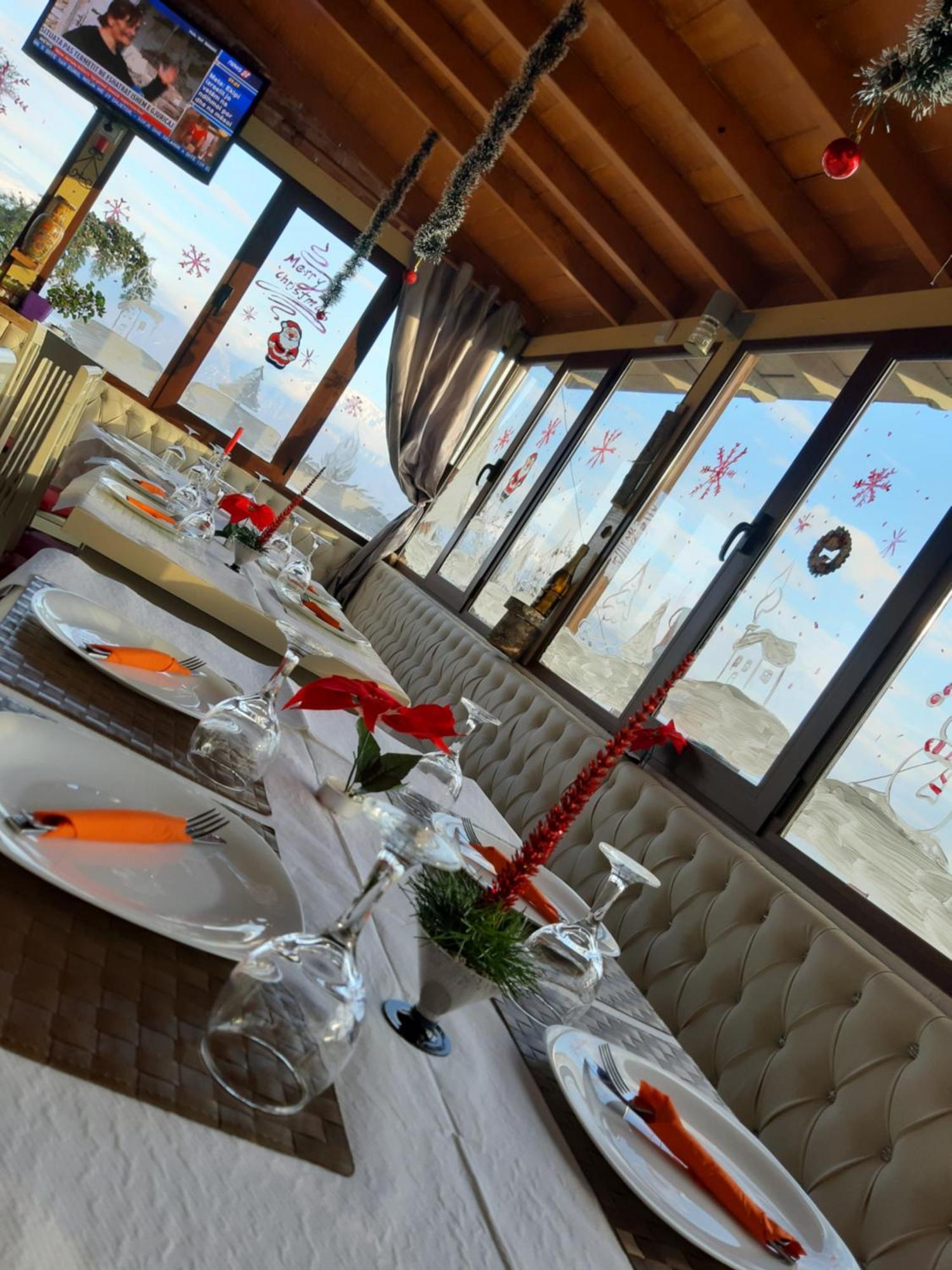 Hotel Villa Stone Dream Bar Restaurant Udenisht Екстер'єр фото